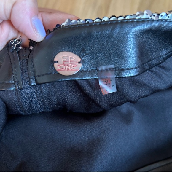 FREE People FP One Camo Reversible Sequin Mini Skirt Silver Black 12 - Picture 5 of 6